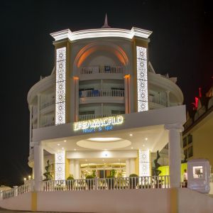 Hotel Dream World Resort and Spa