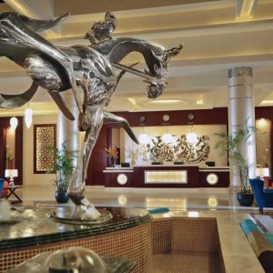 Albatros White Beach Hotel