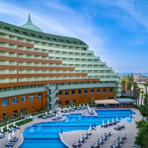 Delphin Palace