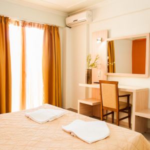 Zante Plaza Hotel and Apartments