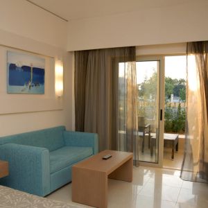 Hotel Amalthia Beach Resort
