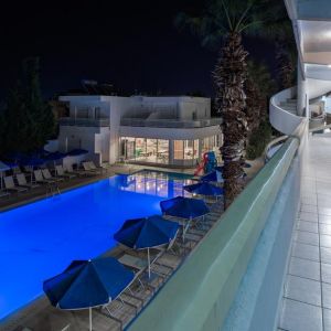 Hotel Paleos Apartments