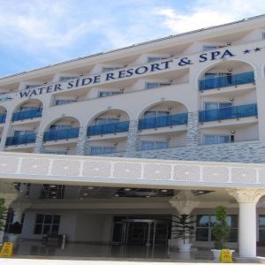 Hotel Water Side Resort and Spa