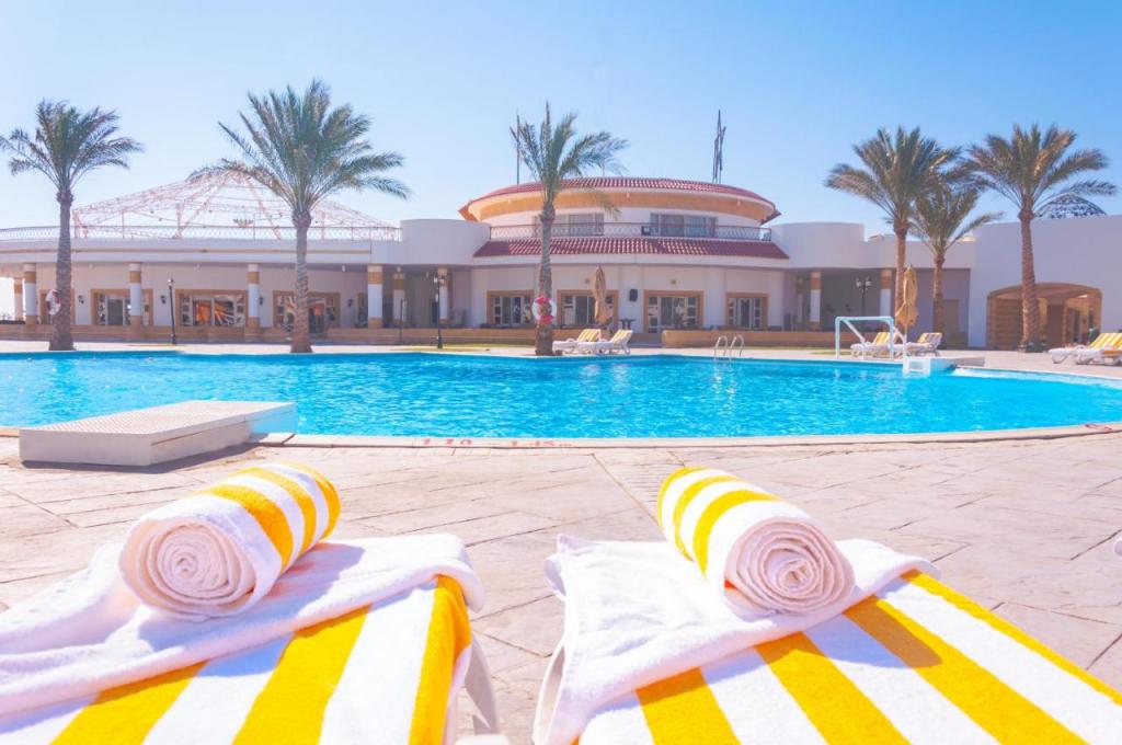 Coral Beach Resort Tiran (Ex. Rotana)