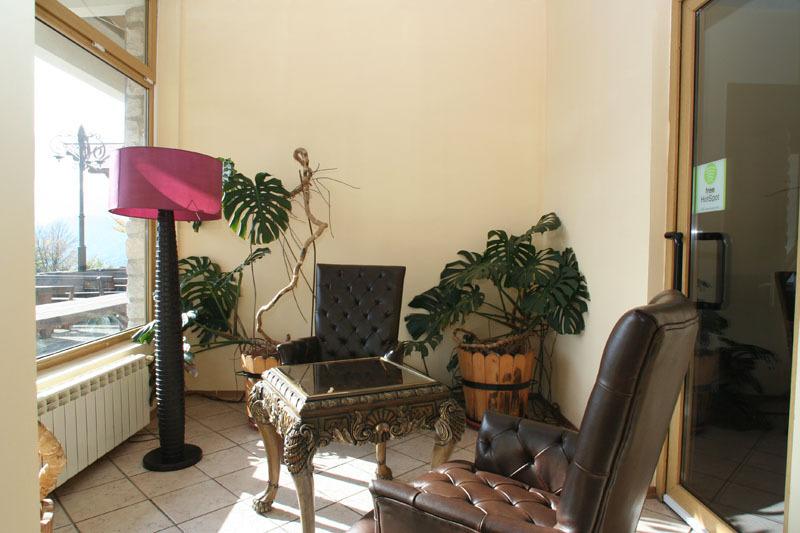 Hotel Cabana Trei Brazi