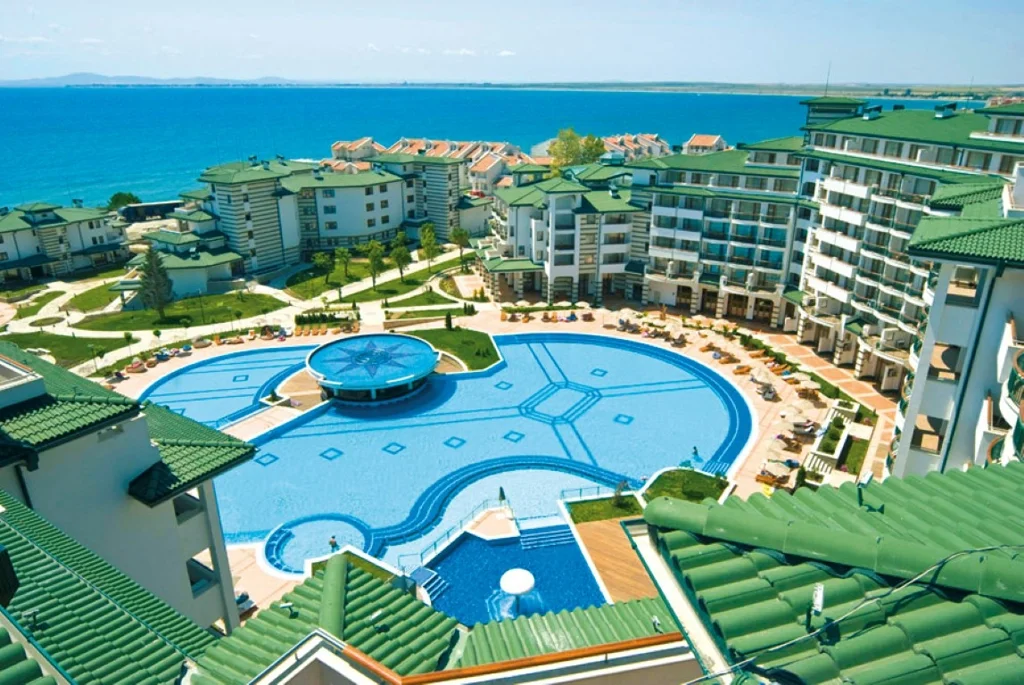 Emerald Ravda Emerald Beach Resort and Spa Ravda - OcaziiTuristice.ro
