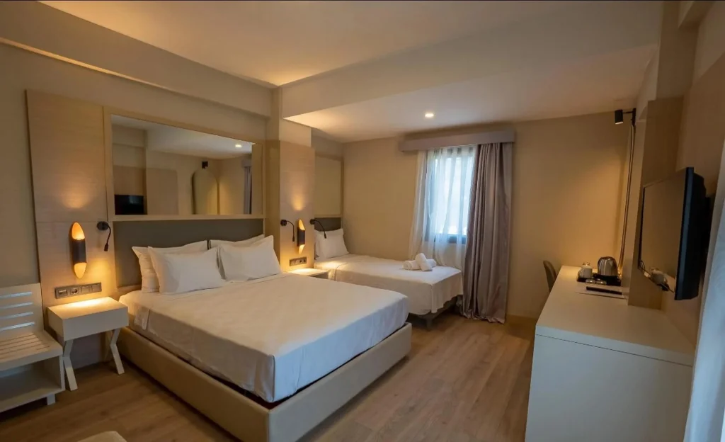 Long Beach Club Nature