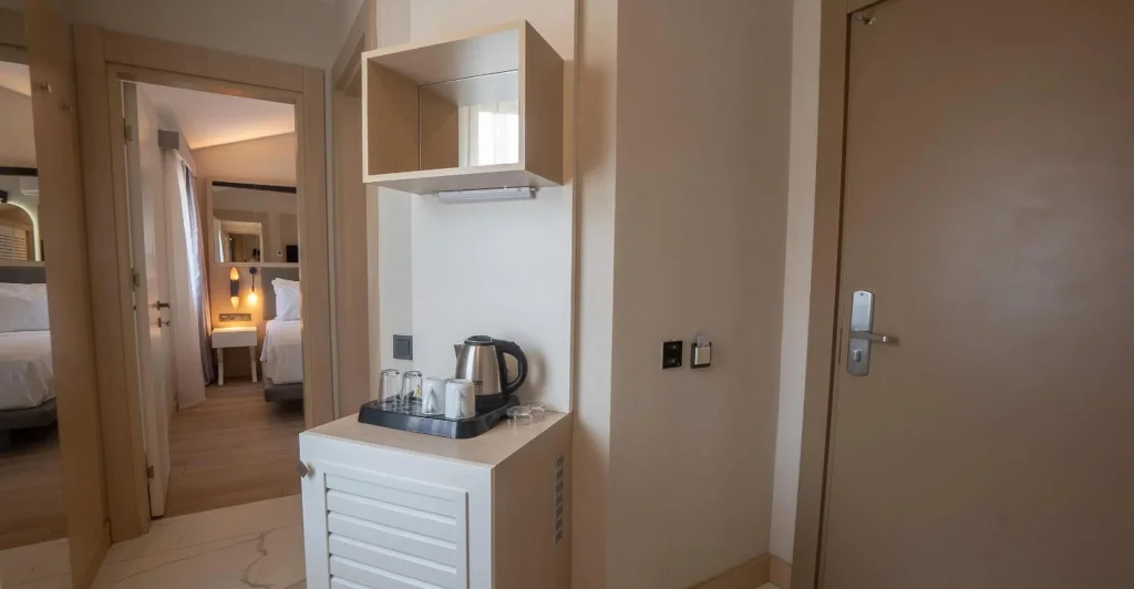 Long Beach Club Nature