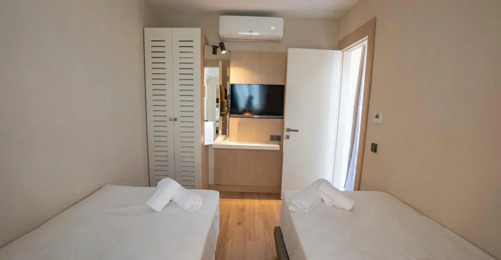 Long Beach Club Nature