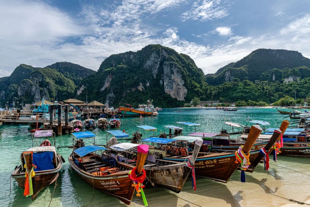 Charter Phuket - Circuit Phuket, Bangkok si Khao Lak