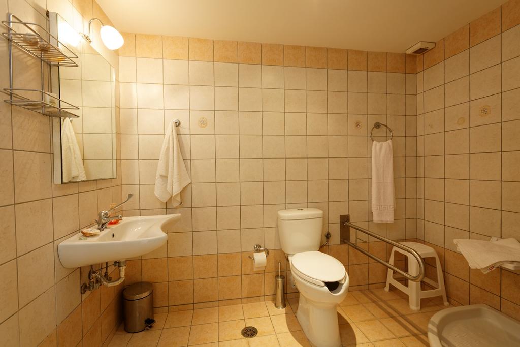 Fotis Studios Apartments