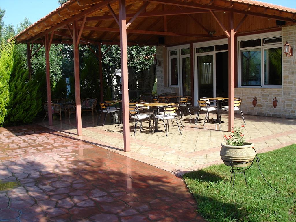 Kouyoni Bungalows Apartments