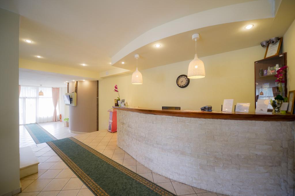 Hotel Cabana Trei Brazi