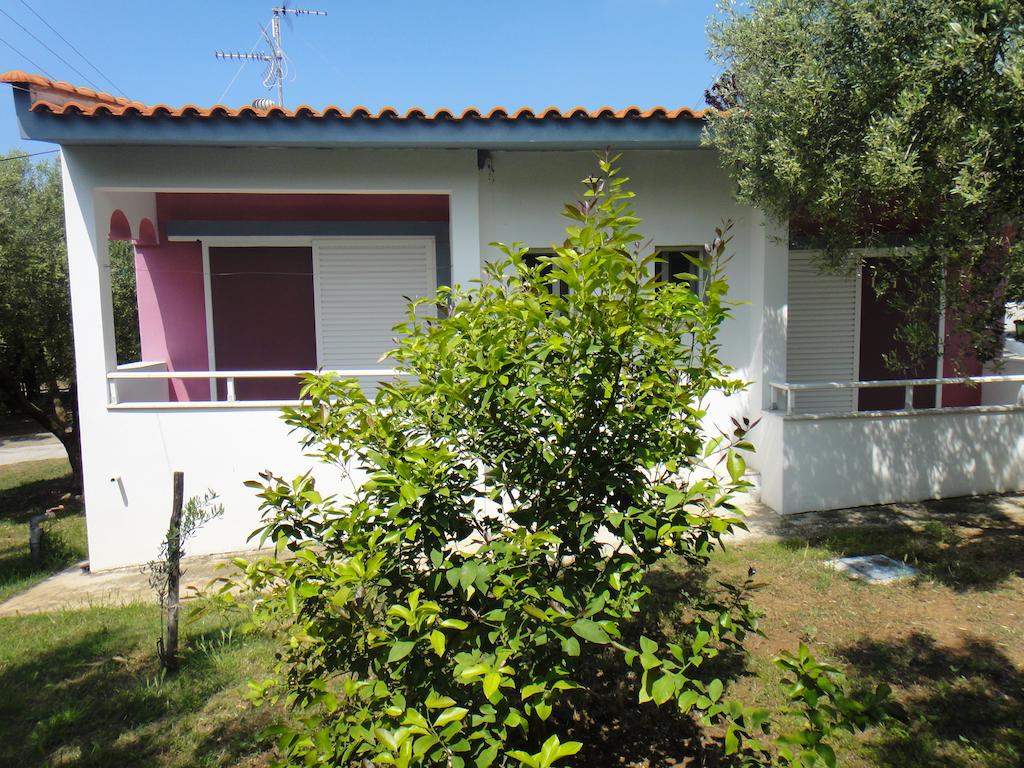 Kouyoni Bungalows Apartments