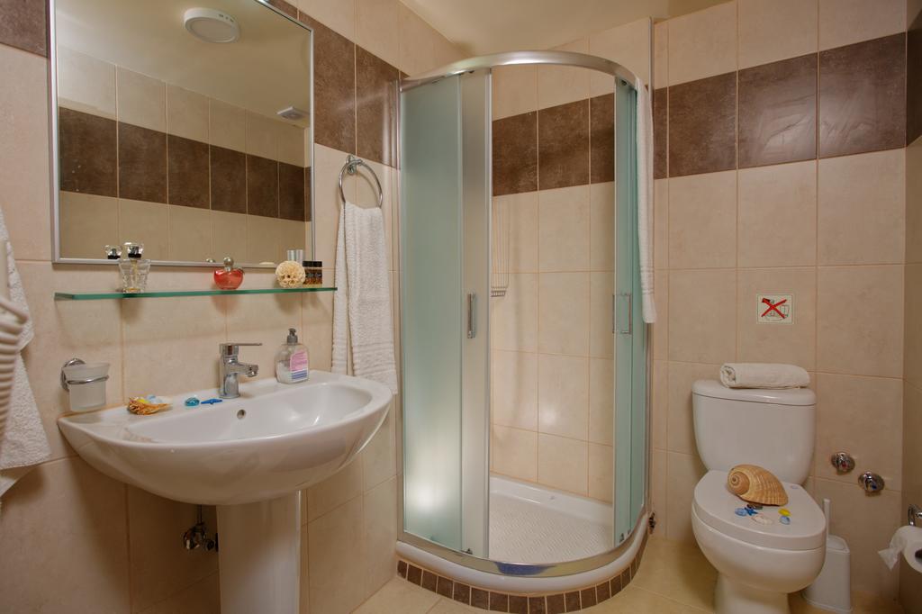 Fotis Studios Apartments