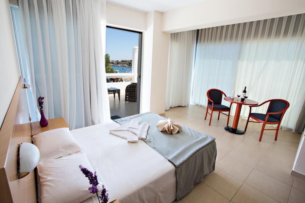 Larisa Boutique (Fost Rhodes Lykia Boutique)