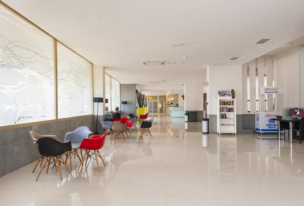 Hotel Aparthotel Columbus