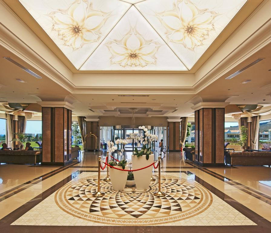 Hotel La Marquise Luxury Resort and Spa