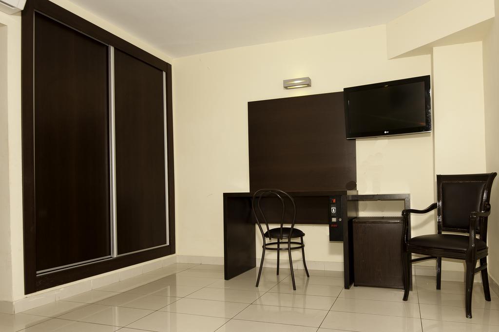 Hotel Aparthotel Columbus