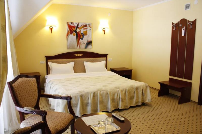 Complex Hanul Muresenilor