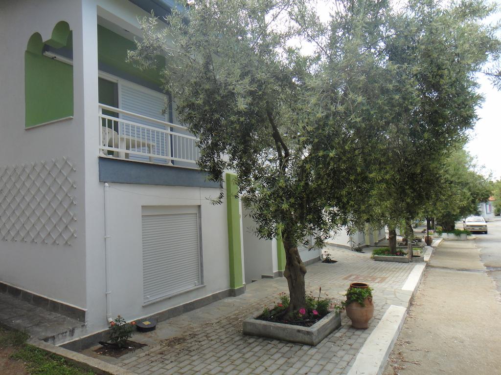 Kouyoni Bungalows Apartments