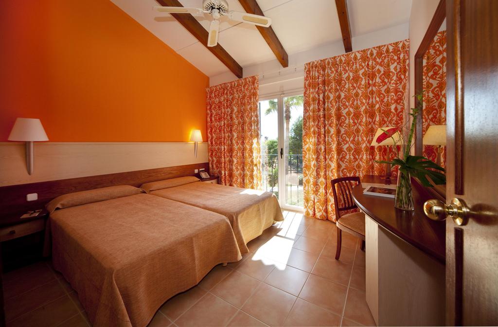 Hotel Blau Colonia Sant Jordi Resort and Spa