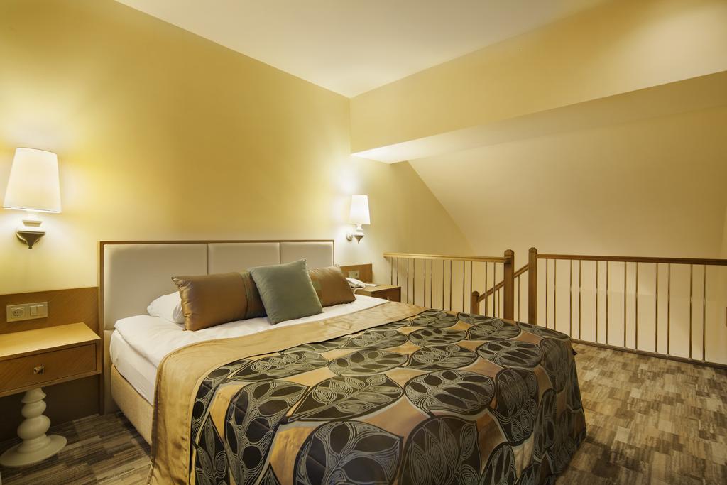 Hotel Kilikya Palace