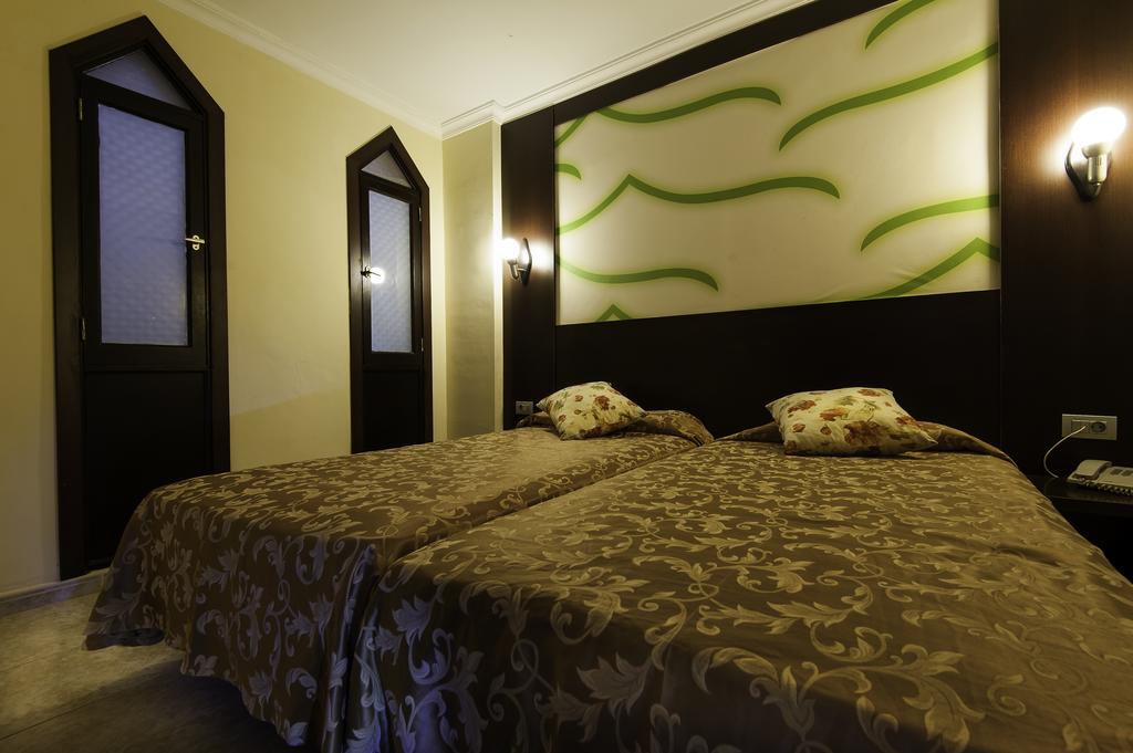 Hotel Aparthotel Columbus